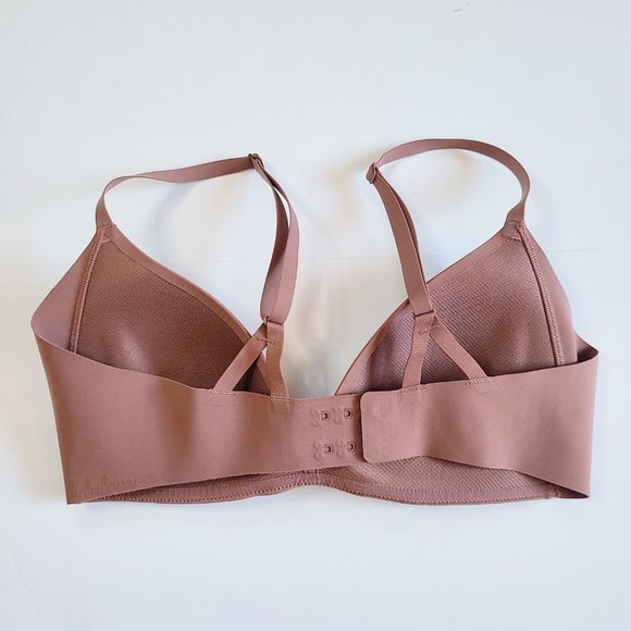 Lululemon Take Shape Bra in Henna Nude Size 32C - Style Number: W2BK9S - Picture 5 of 13